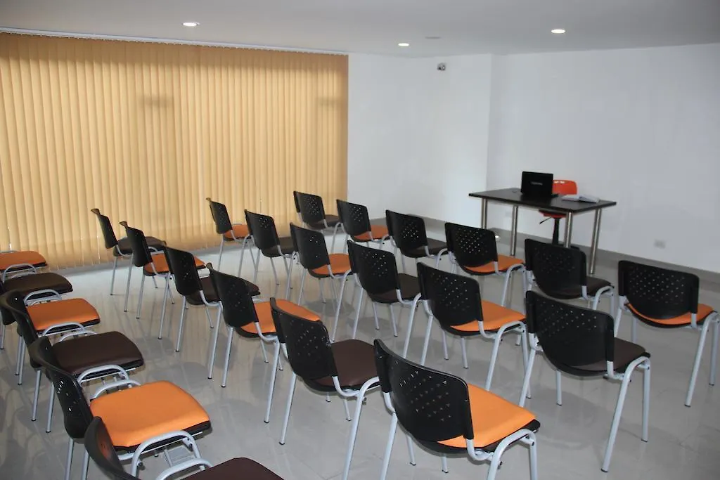 Hotel Castellana 100