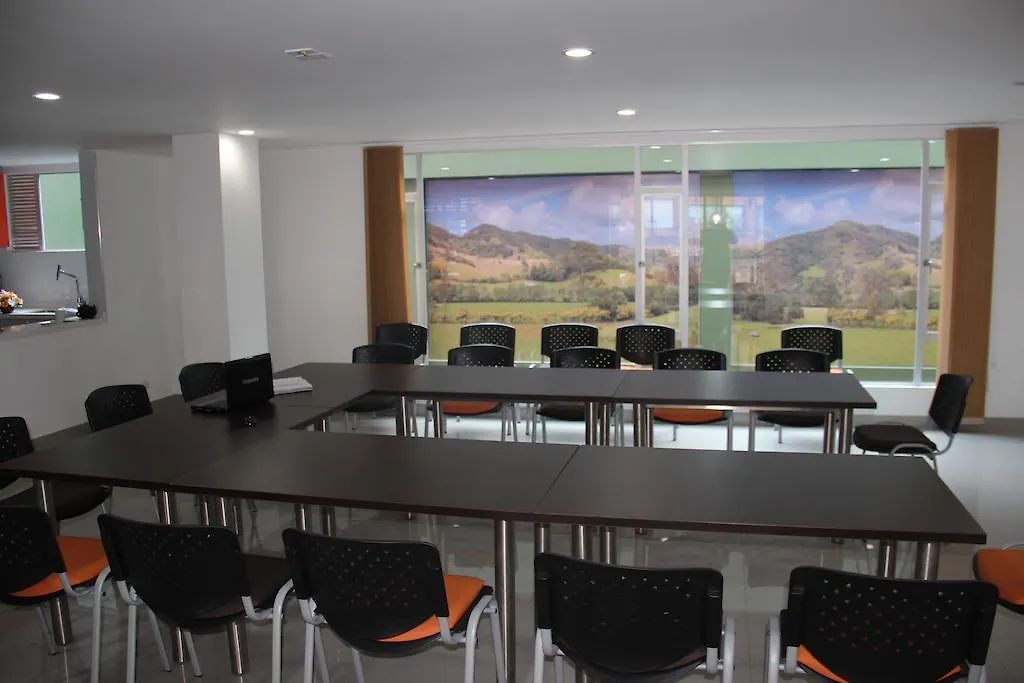 Hotel Castellana 100