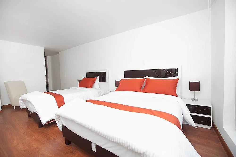 Hotel Castellana 100