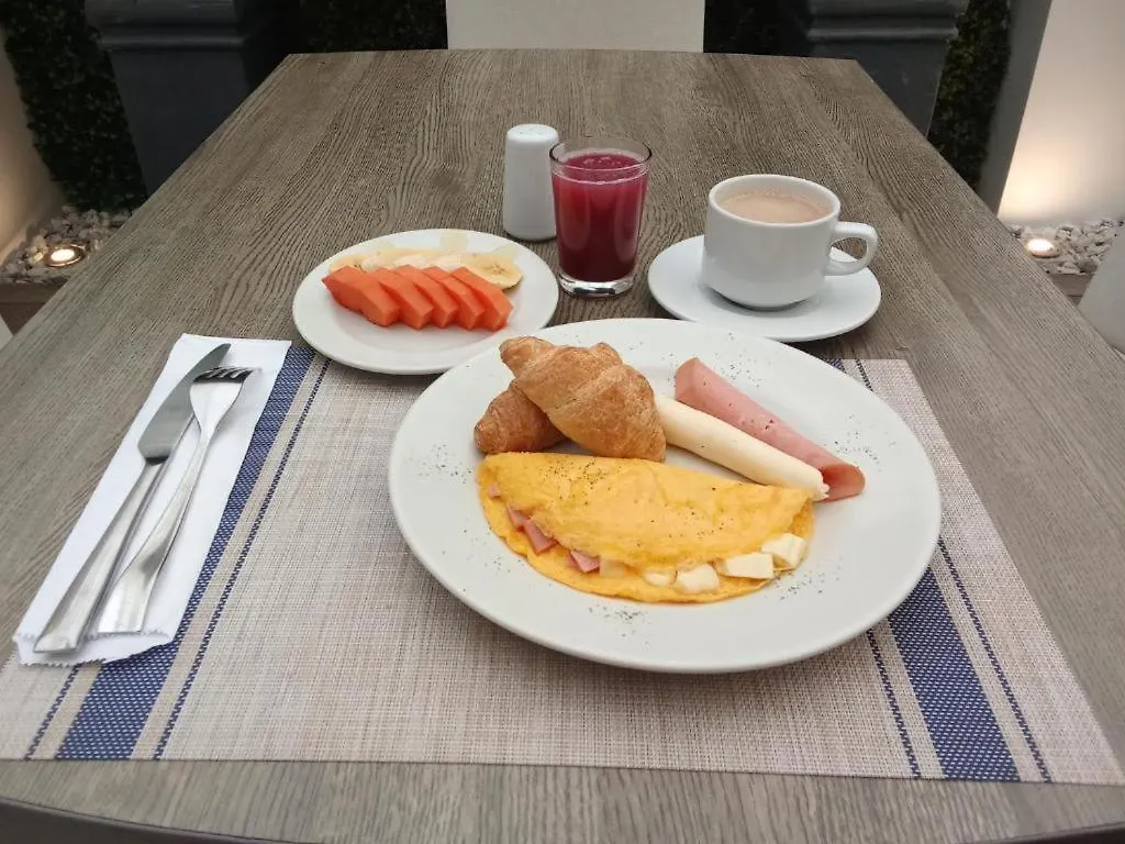 Hotel Castellana 100 Bogota By Hoteles Confort 80